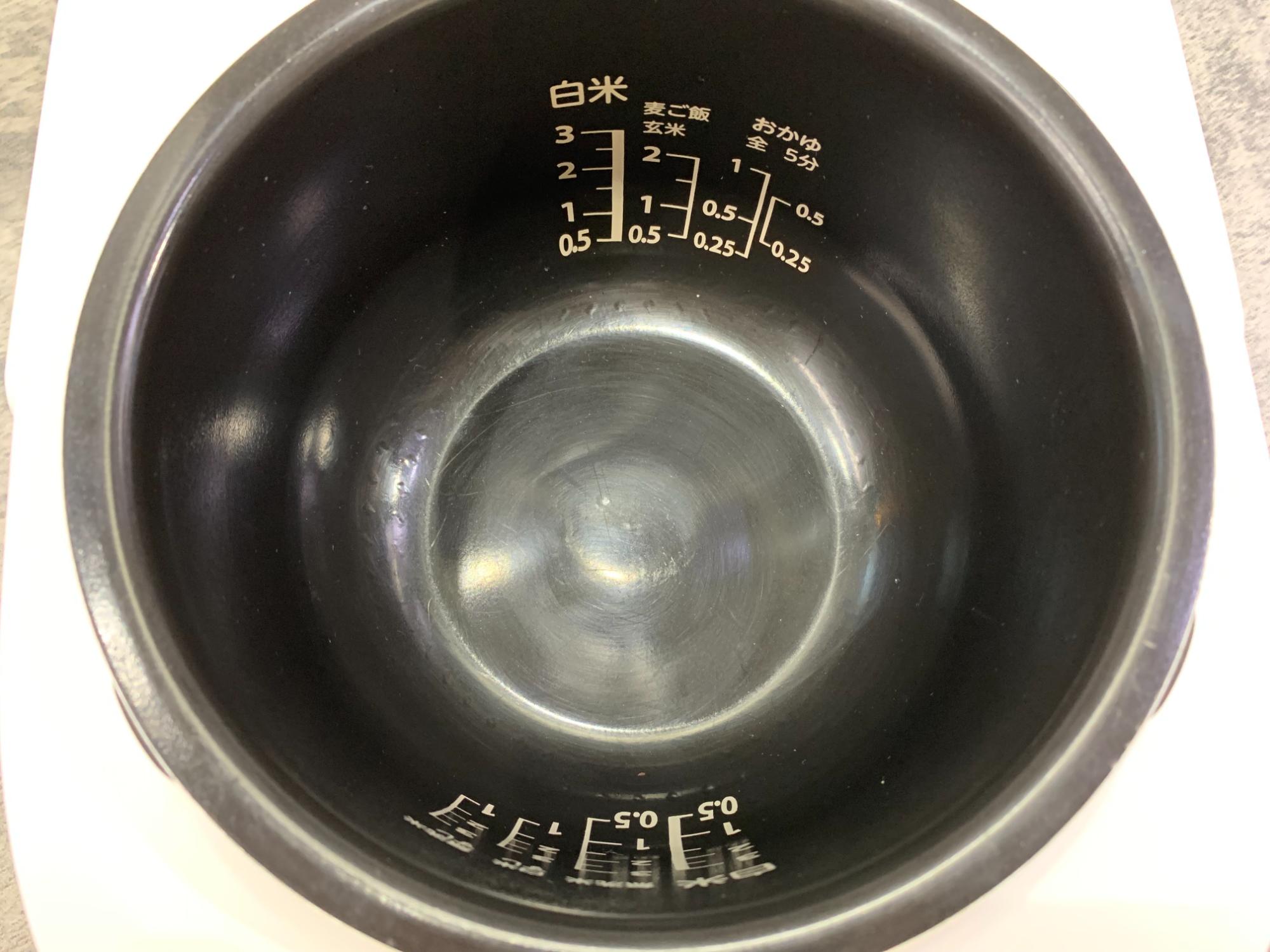 新生活のご準備に！】TOSHIBA(東芝)IH炊飯ジャー RC-4ZXT 3合 2024年製