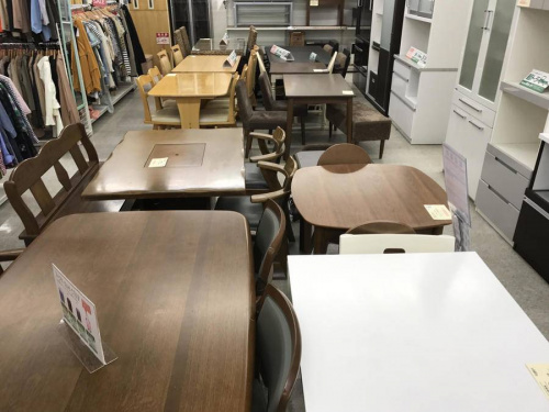 ニトリの秦野　伊勢原　東海大前　渋沢