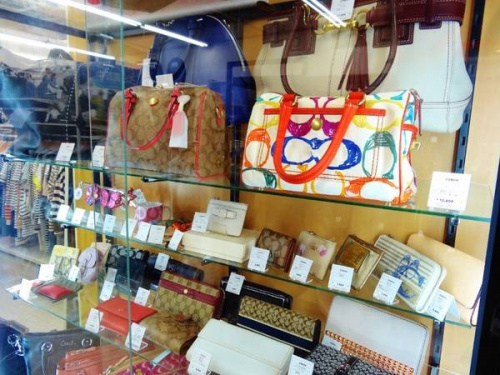 バッグのポーチ