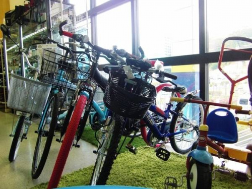 スポーツ用品の自転車