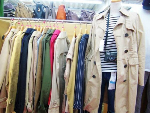 トレンチコートのデニムジャケット