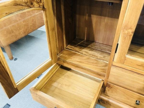 キャビネットの平塚　厚木　小田原　中古家具