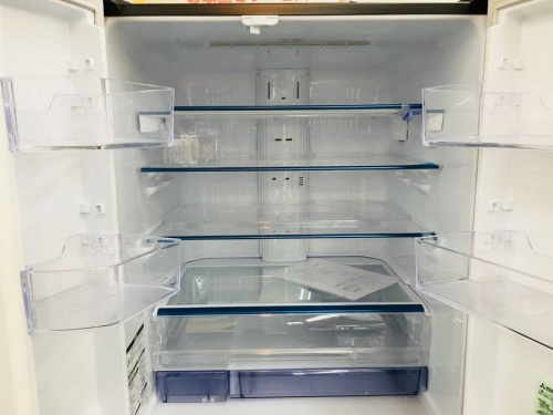 6ドア冷蔵庫のMITSUBISHI