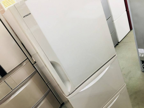 生活家電の3ドア冷蔵庫