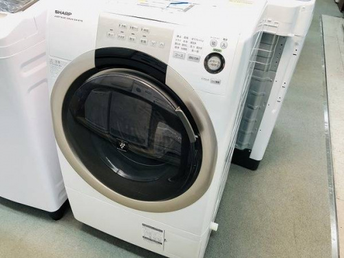 生活家電の洗濯乾燥機