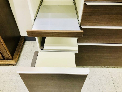 レンジボードの秦野　中古家具