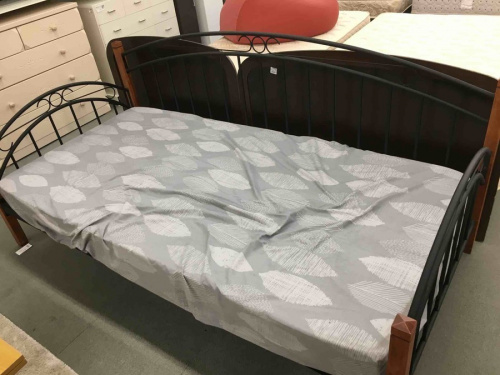 家具のベッド