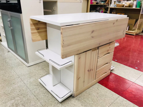 バタフライカウンターテーブルの大川家具