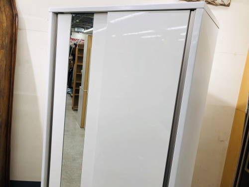 家具のワードローブ