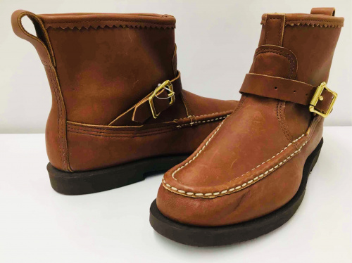 ノックアバウトブーツのラッセル モカシン RUSSELL MOCCASIN