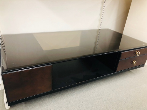 家具のセンターテーブル