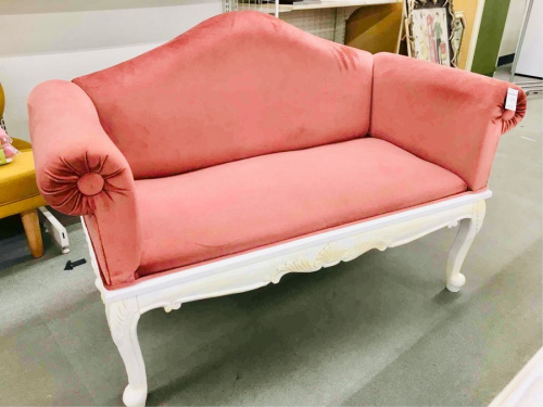 家具のソファ