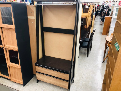 家具のワードローブ