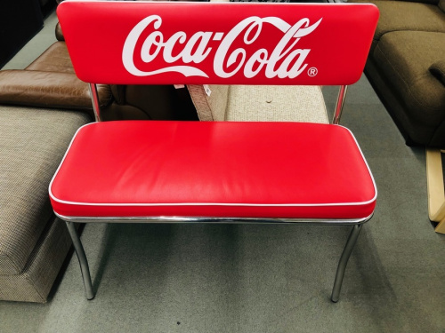 COCA COLAの平塚　厚木　小田原　中古家具
