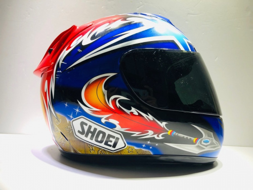 フルフェイスの阿部典史