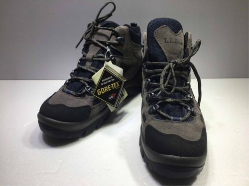 ブーツのトレッキングブーツ