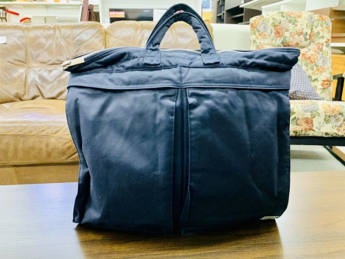 バッグのヘルメットバッグ