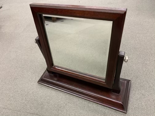 生活家具のミラー