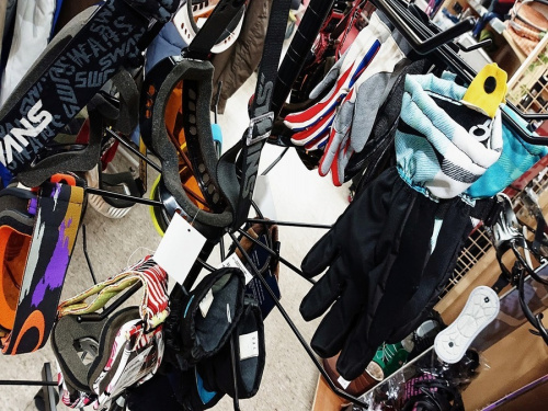 スノボ用品　中古のスノボ　中古　買取