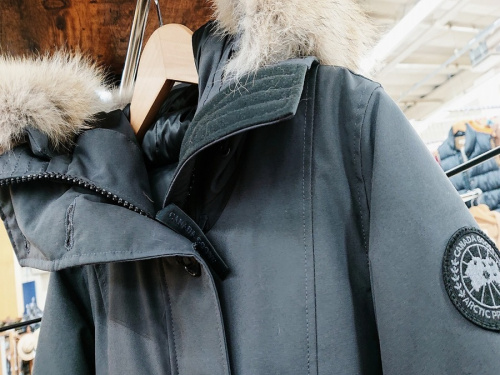 コートのロスクレアパーカー