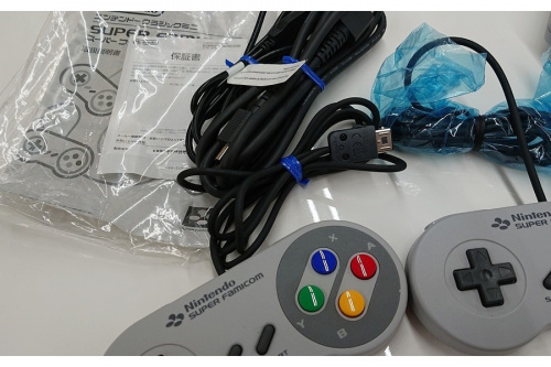 ミニスーパーファミコンのNintendo　中古　秦野