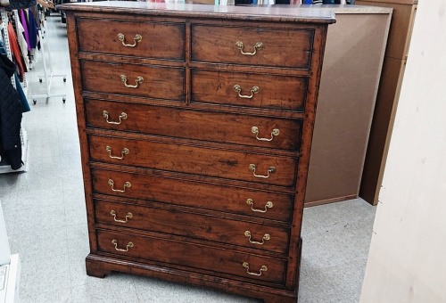 収納家具のチェスト