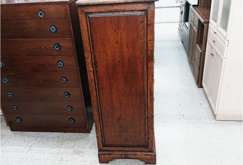 GUY CHADDOCKのヴィンテージ家具　秦野