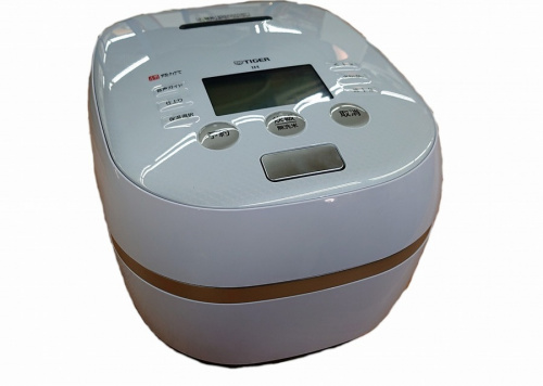 キッチン家電の炊飯器