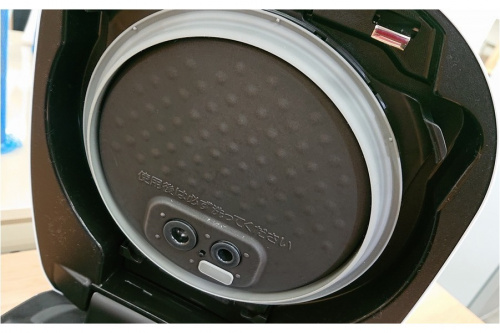 炊飯器　中古のJPH-A101　中古