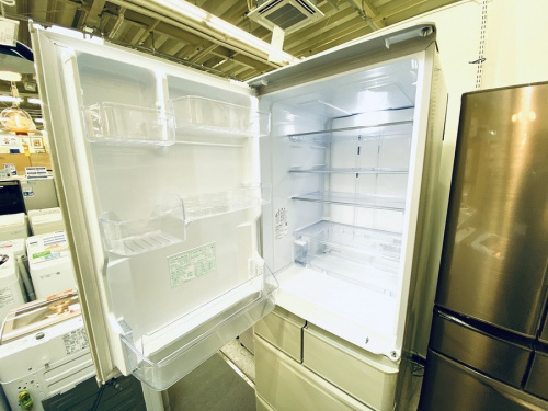 SHARPの大型冷蔵庫