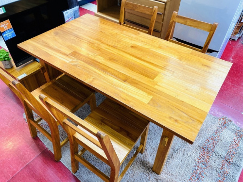 家具のダイニングセット