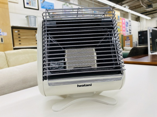 季節家電のカセットガスストーブ