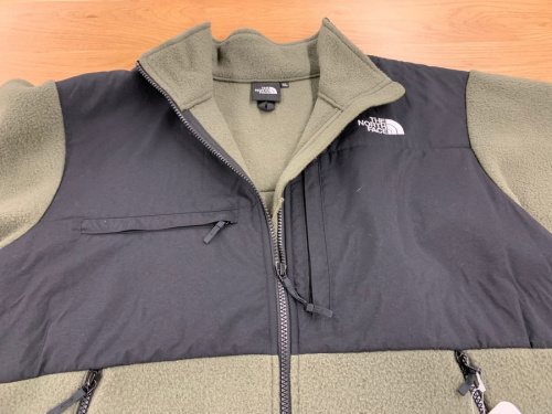 アウトドアウェアのTHE NORTH　FACE