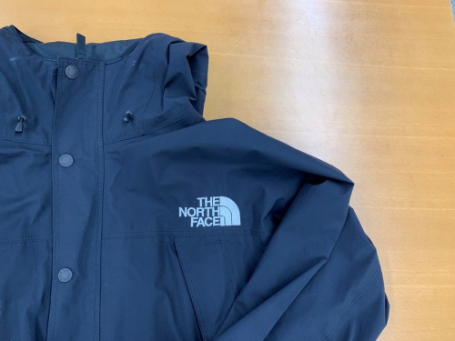 アウトドア用品のアウトドアウェア