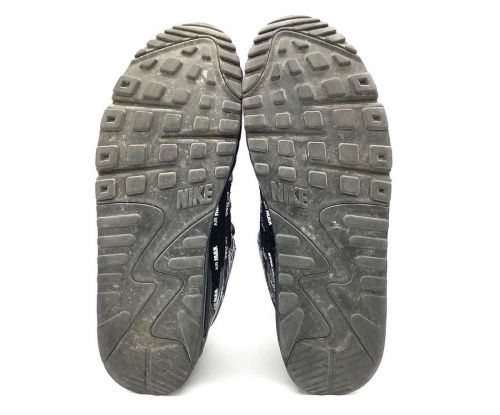 スニーカーのNIKE