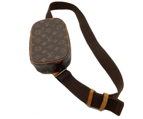 ポシェットガンジュのLOUIS VUITTON