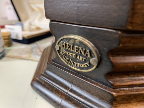 HELENA　ヘレナの秦野　平塚　小田原