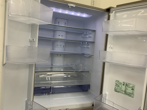 冷蔵庫の6ドア冷蔵庫