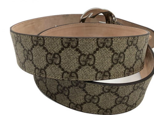 バッグのﾗｳﾝﾄﾞﾌｧｽﾅｰ財布