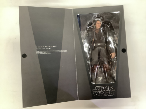 フィギュアのリアクションヒーロー フィギュア