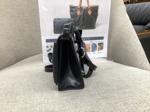 Salvatore Ferragamoのトレファク秦野