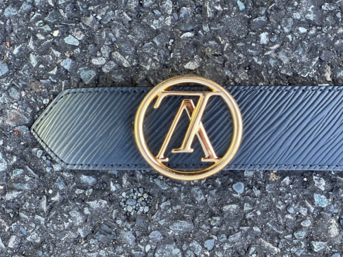 ベルトのLOUIS VUITTON