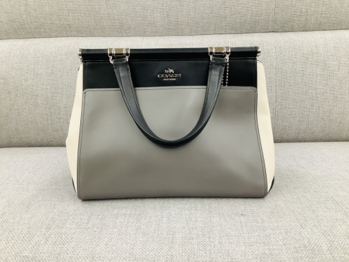 COACHの2WAYバッグ