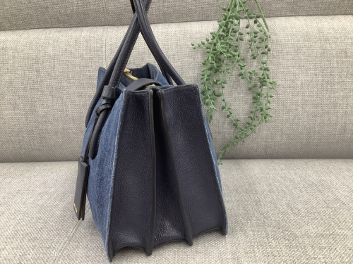 バッグの2WAYハンドバッグ