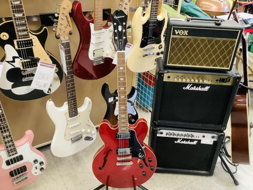 セミアコギターのEpiphone