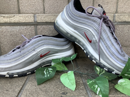 スニーカーのNIKE