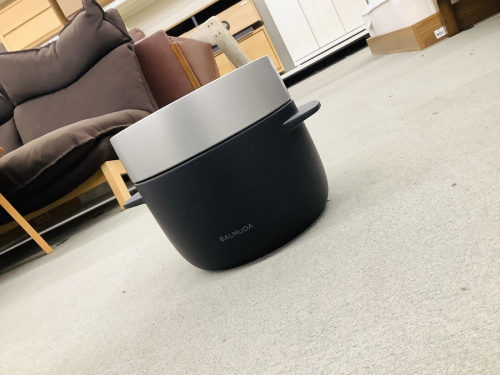 キッチン家電の炊飯器