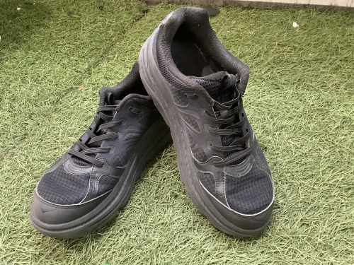 靴のスニーカー