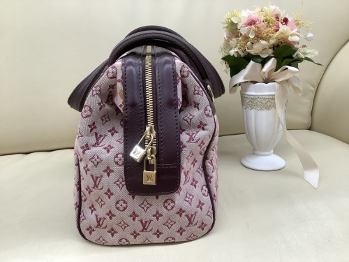 バッグのハンドバッグ