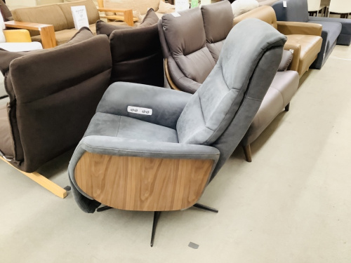 電動リクライニングパーソナルチェアの買取
